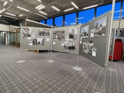 Fotoausstellung Kolorierter Historischer Fotos In Der Sparkassen Hauptstelle Dinslaken   Bild 5 Von 9